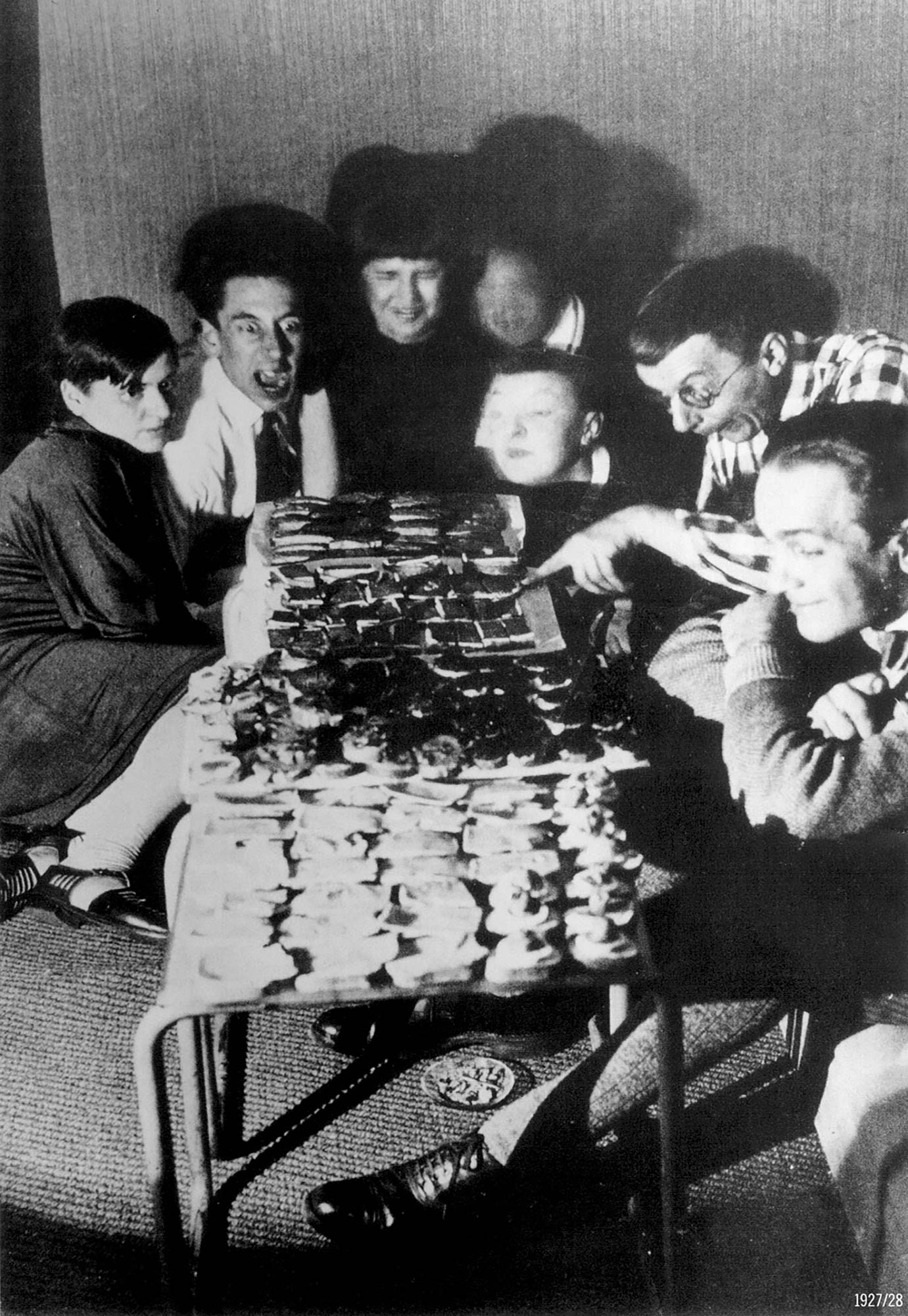 100 Jahre Bauhaus Dessau und 100 Jahre Stahlrohrmöbel