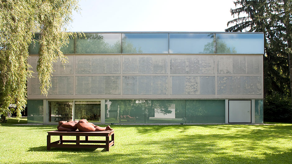 Dieses Kunsthaus in München ist eines der ersten realisierten Projekte von Herzog & de Meuron.