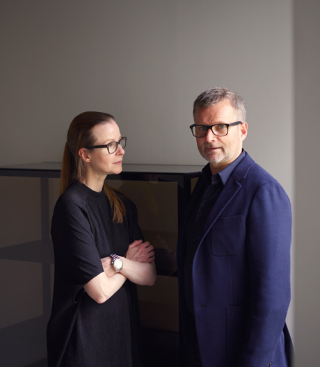 Ihre Möbel kennen keine Toleranzen: Porträt von Simone Spang und Ludger Köhler der Firma Piure.