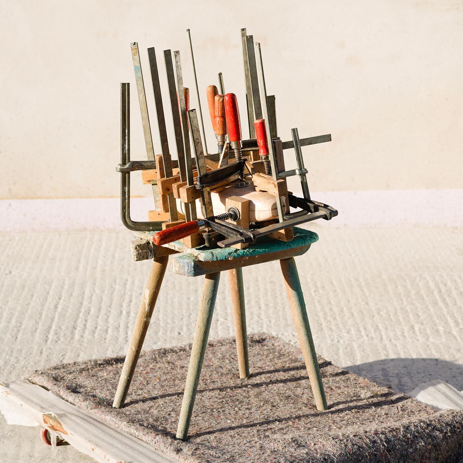 Ausstellung in Frankfurt am Main zeigt Schnittstellen von Handwerk und Design