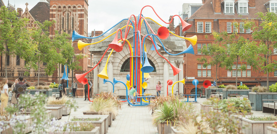 Interaktive Installation Sonic Bloom von Yuri Suzuki in London